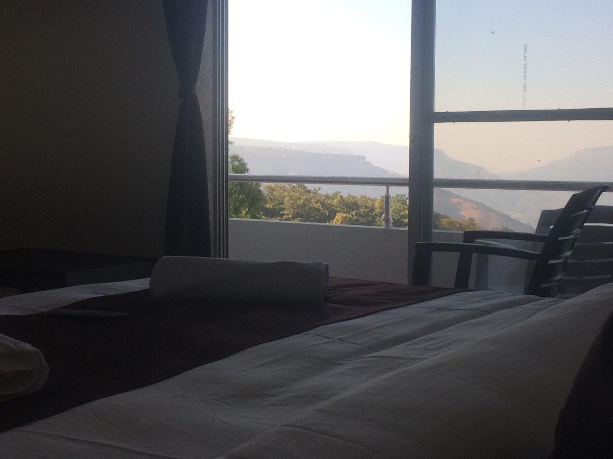 Harmony Palace Hotel มหาบาเลชวาร์ ภายนอก รูปภาพ