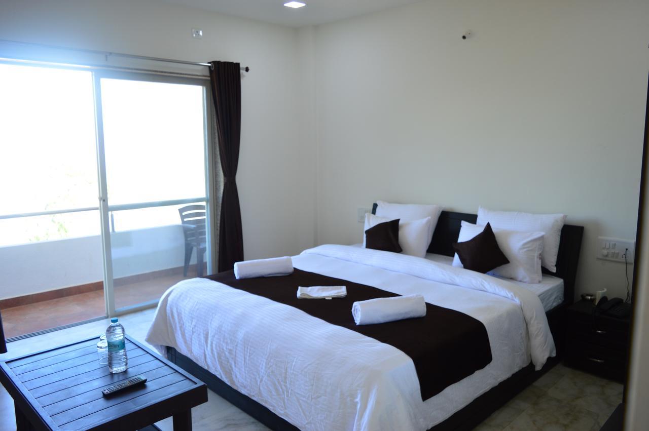 Harmony Palace Hotel มหาบาเลชวาร์ ภายนอก รูปภาพ